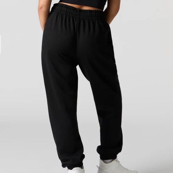 High Rise Solid Fleece Jogger - Picture 3 of 3